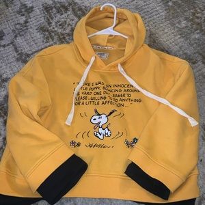 Peanuts snoopy sweatshirt